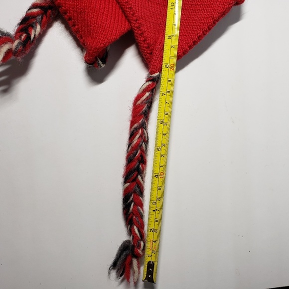 Nordic Pom Pom Winter Ski/Snowboard Hat w/ Tassles - Picture 5 of 8